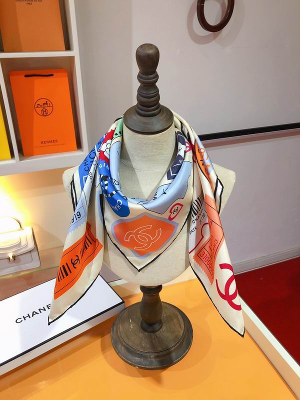 Chanel silk scarf 90X90cm E06 (20)